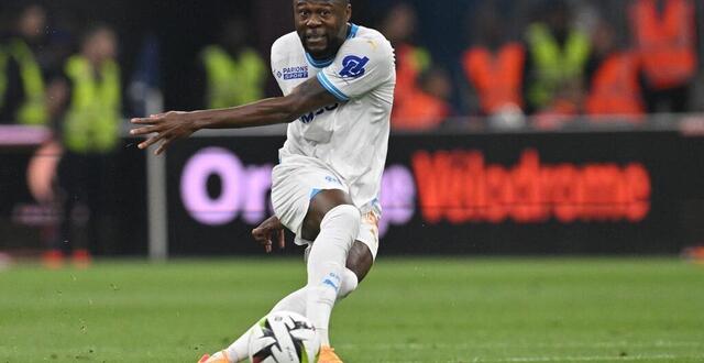 photo  chancel mbemba n’a plus joué avec l’om depuis le 19 mai dernier.  ©  photo : nicolas tucat / afp 