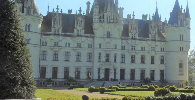 photo  le beau château de challain-la-potherie et ses extérieurs se visiteront le 25 octobre avec l’office de tourisme de l’anjou bleu.  &copy;  co 