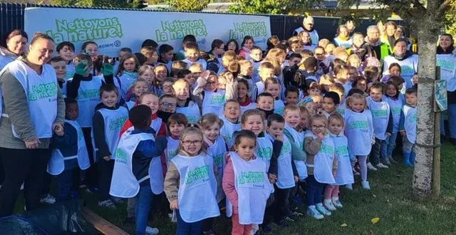 photo  un grand bravo à tous ces écoliers qui ont récolté 32 kg de déchets.  &copy;  le maine libre 