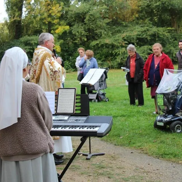 photo près d’une trentaine de propriétaires d’animaux de compagnie étaient présents.  ©  ouest-france
