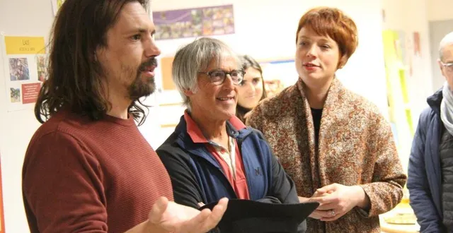 photo  félix accart, animateur du centre de ressources, paul jouvin, l’un des administrateurs, et camille amand, la présidente, ont de grands projets pour continuer de projeter l’association monde solidaire dans l’avenir.  &copy;  ouest-france 