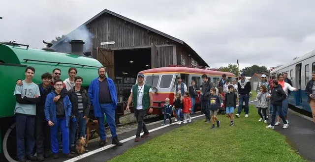 photo  les jeunes ont plaisir à s’investir dans l’association aux côtés de leurs aînés (photo lors des journées du patrimoine).  &copy;  le maine libre 