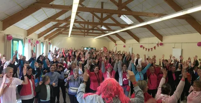 photo  en 2023, plus de 300 personnes étaient présentes à la marche solidaire d’octobre rose au départ de la lande-patry, dans l’orne.  &copy;  archives ouest-france 