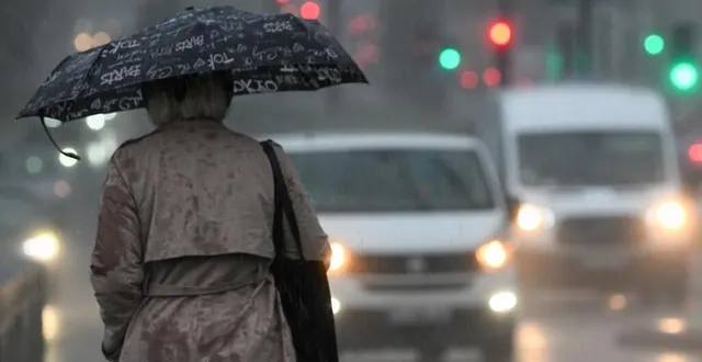 photo  de fortes averses s’abattent sur le maine-et-loire avec la dépression kirk.  &copy;  co - laurent combet 