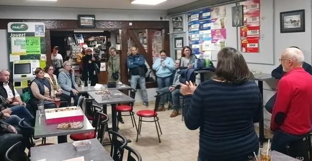 photo  un apéro des commerçants a été organisé lundi soir, au pmu le sulky.  &copy;  ouest-france 