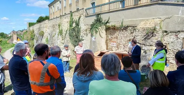photo  des composteurs collectifs sont à disposition des habitants derrière la mairie, tout près du jardin médiéval.  &copy;  ouest-france 