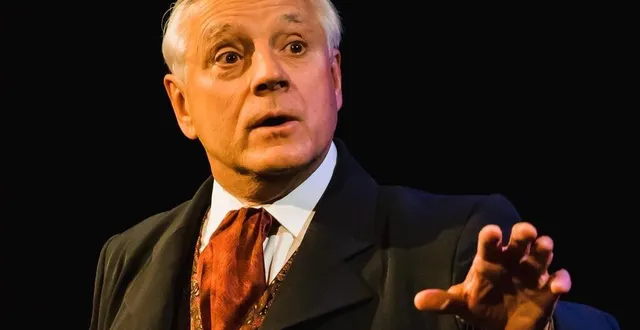 photo  andré salzet a troqué son rôle de comédien pour celui de metteur en scène de la pièce de théâtre présentée dimanche 13 octobre 2024, à gréez-sur-roc (sarthe).  &copy;  a. salzet 