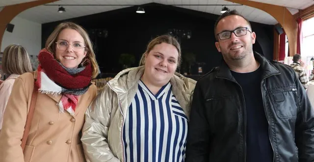 photo  de gauche à droite : justine lelievre, anaïs lepennetier et romain lelievre, au salon du mariage et de l’événementiel de flers, à saint-georges-des-groseillers, ce samedi 12 octobre 2024.  &copy;  ouest-france 