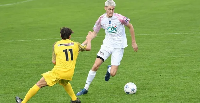 photo  ça passe pour moncé-en-belin (r3) face à bournezeau (d1), qui devient le petit poucet sarthois de la compétition en attendant le match de beaumont-sur-sarthe.  &copy;  le maine libre 