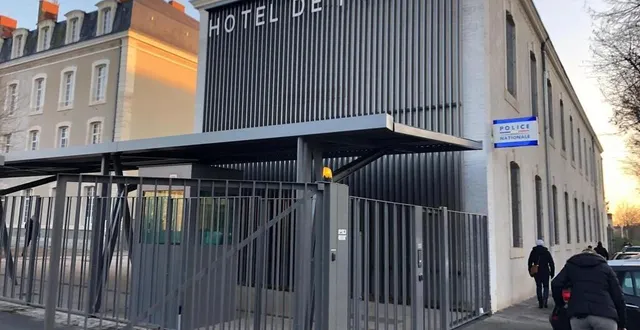 photo  selon les syndicats, il manquerait actuellement entre 40 et 70 fonctionnaires de police, au sein du commissariat du mans (sarthe).  &copy;  archives ouest-france 