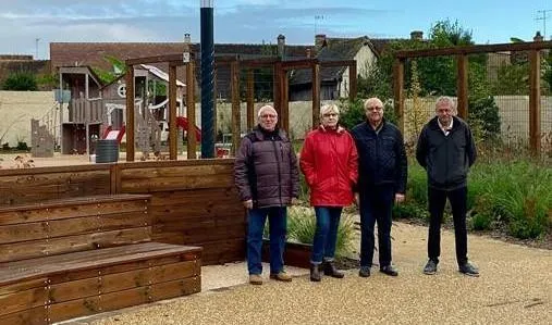 photo  le nouvel aménagement a entre autres permis d’installer un amphithéâtre et des jeux pour enfants.  &copy;  ouest-france 