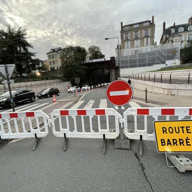 photo on ne peut plus descendre le tunnel en véhicule depuis ce mardi 15 octobre 2024.  ©  le maine libre