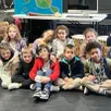 photo  à parigné, ce sont six classes de cp et ce1 qui se sont succédé lundi dans la salle maloya de cité’zarts. 