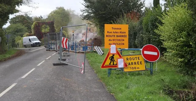 photo  la première phase des travaux de mise en séparatif du réseau unitaire de solesmes a débuté mardi 15 octobre 2024 dans la rue jules-alain.  &copy;  ouest-france 