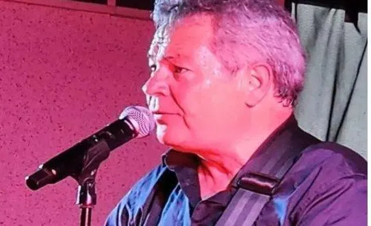 photo  michel thibault donnera un concert le 27 octobre.  &copy;  le maine libre 