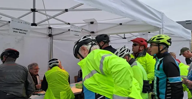 photo  environ 400 personnes ont participé aux différentes randonnées.  &copy;  ouest-france 