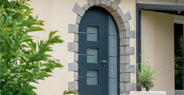 photo s’équiper pour l’hiver avec komilfo, conseiller stores et fermetures à angers