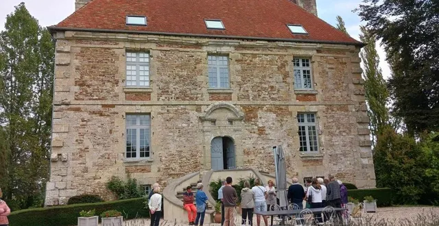 photo  le manoir de guerquesalles, dont l’histoire a été retracée par la propriétaire des lieux, anouchka ancona, lors de son ouverture aux journées du patrimoine.  &copy;  ouest-france 