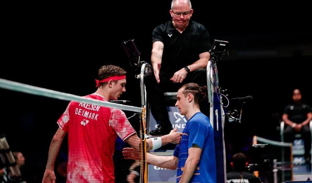 Video Badminton Alex Lanier Limine Le Num Ro Un Mondial Viktor Axelsen Lopen Du Danemark