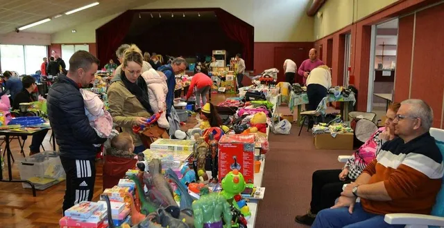 photo  les bourses aux jouets sont autant de bons plans à quelques semaines de noël.  &copy;  archives le maine libre 