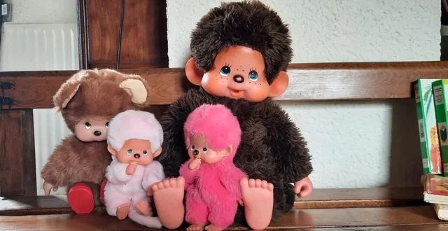 photo  kiki, le célèbre petit singe suceur de pouce a été baptisé et fabriqué à luché dans l’usine ajena jusqu’à la fin des années 1980.  &copy;  ouest-france 