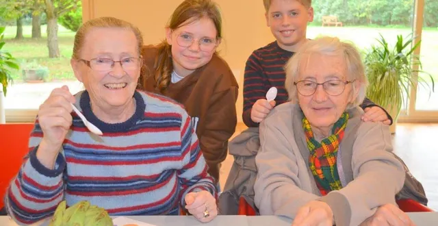 photo précigné. se rencontrer autour des légumes anciens  &copy;  le maine libre 