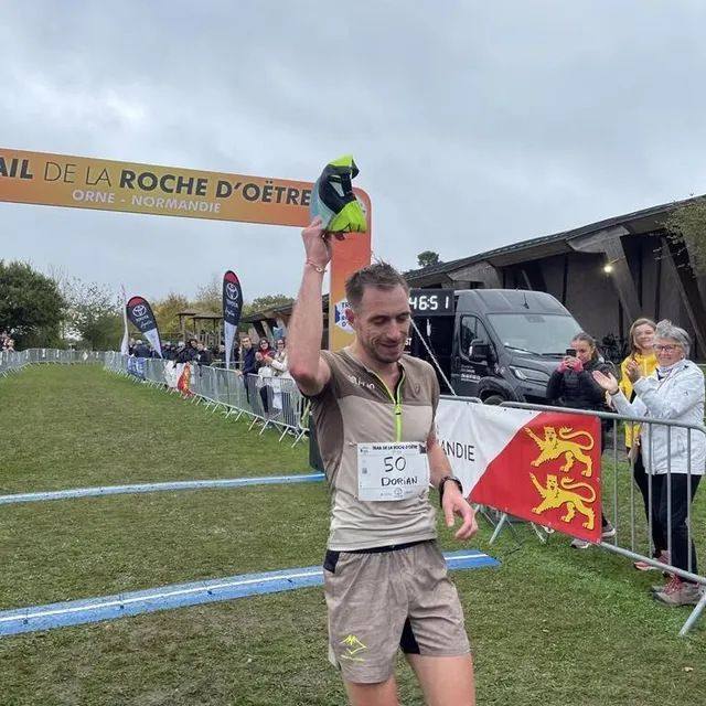 photo dorian louvet, ex-participant de koh lanta et spécialiste de la course sur route, s’est lancé dans le trail il y a quelques années. il a remporté le 23 km du trail de la roche d’oëtre, ce dimanche 20 octobre 2024.  ©  ouest-france