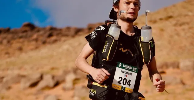 photo  alexandre allain a parcouru 105 kilomètres en trois étapes dans le sahara.  &copy;  alexandre allain – a deux production 