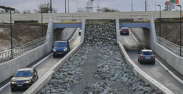 photo  la trémie sera fermée durant deux jours.  &copy;  archives le maine libre - yvon loué 