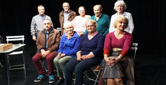 photo  les répétitions s’enchaînent pour les jacques sur la scène de la salle augustin-garnier.  &copy;  ouest-france 