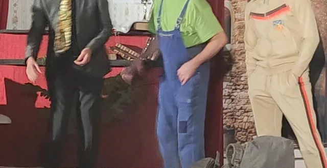 photo  de bien curieux athlètes étaient arrivés dans le village olympique en 2023.  &copy;  co 