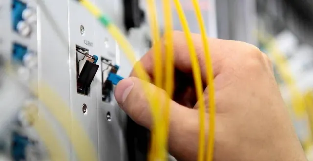 photo  d’ici 2030, le maine-et-loire sera exclusivement desservi par la fibre optique pour tout ce qui touche à internet. ?  &copy;  vyacheslav kharkin 