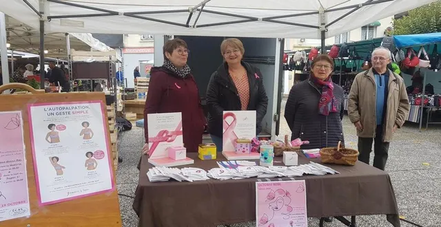 photo  octobre rose s’est invité au milieu du marché.  &copy;  le maine libre 