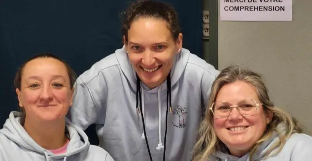 photo  de g. à dr : mélanie cabaret (trésorière), jennifer choplin (présidente) et audrey phalempin (secrétaire).  &copy;  le maine libre 