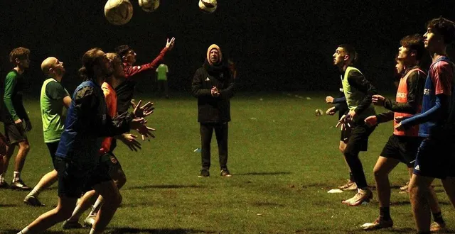 photo  dernier entraînement avant la réception de fontenay-le-comte pour l’équipe senior de moncé-en-belin.  &copy;  le maine libre 