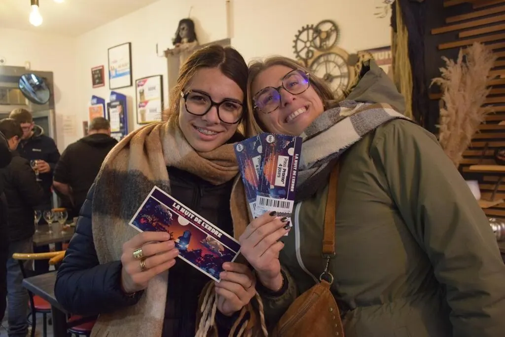 REPORTAGE. À la vente de pass en avantpremière, ils donnent « carte