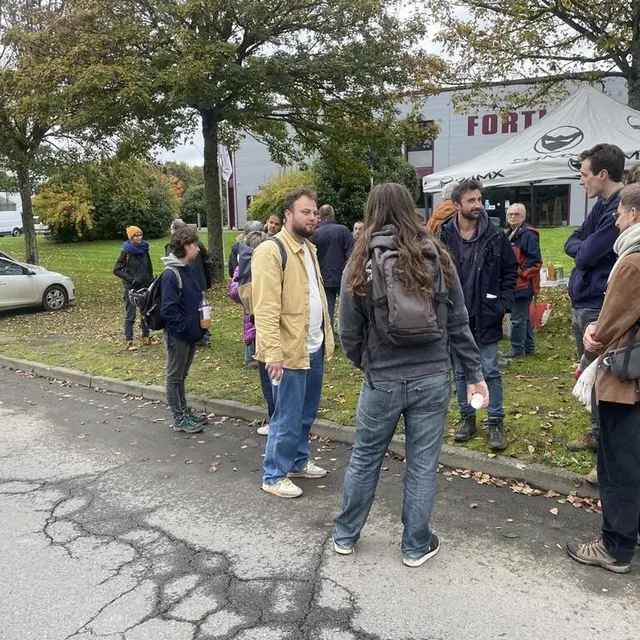photo samedi 26 octobre à briouze. environ quarante manifestants étaient présents.  ©  ouest-france