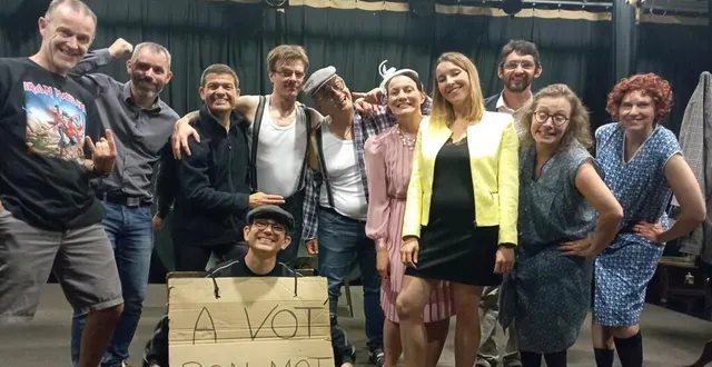 photo  la troupe créée en septembre 2023 présente une jolie pièce très enlevée. elle entend conquérir un public qui lui a déjà fait bon accueil en juin lors des premières représentations.  &copy;  co 