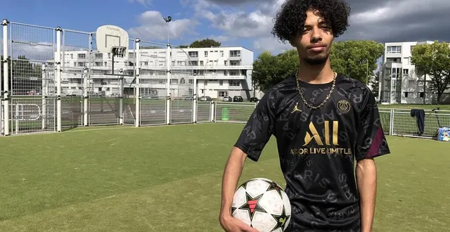 photo  jalil, 19 ans : « pour moi, le city stade, c’est mon enfance ».  &copy;  ouest-france 