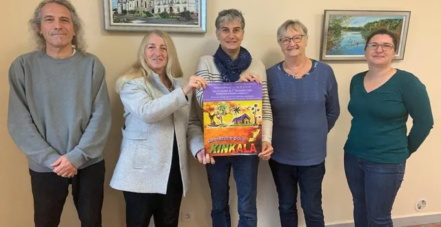photo  bruno richet, christiane n’kaloulou, florence février, françoise noël et coraline bruno présentent la marche pour kinkala.  &copy;  le maine libre 