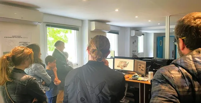 photo  hervé bryja, ravi de voir l’engouement croissant pour ces visites : « j’invite toutes les entreprises locales à s’associer à cet événement l’année prochaine et j’encourage vivement les parents à y venir avec leurs enfants. c’est une occasion enrichissante pour tous. »  &copy;  numériplan 