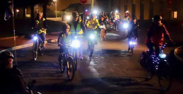 photo  à la nuit tombée, il est très important de s’équiper pour être vu.  &copy;  archives ouest-france 