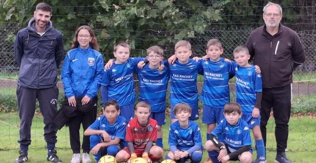 photo  l’équipe u11 récompensée pour son assiduité par son supporter bruno brosset.  &copy;  le maine libre 