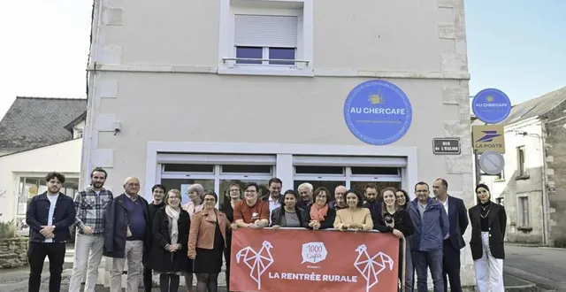 photo  l’une des trois rencontres de la rentrée rurale du réseau 1 000 cafés s’est déroulée à cherré, samedi 19 octobre.  &copy;  lha 