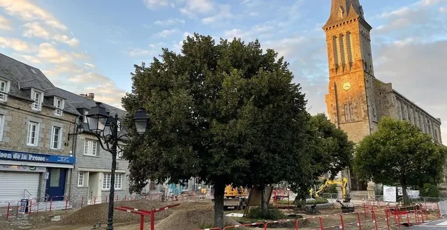photo  les travaux de la place saint-vigor à athis-val-de-rouvre ont débuté fin août.  &copy;  ouest-france 