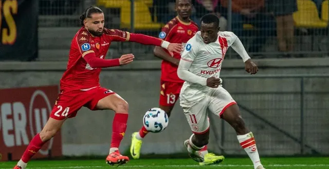 photo  ali ouchen et le mans fc n’ont pas soutenu la comparaison avec l’as nancy lorrain (ici oumar sidibé).  &copy;  arnaud despelchain 