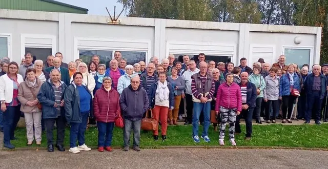 photo  offert par le mans métropole tous les ans aux personnes de plus de 65 ans, le spectacle du gala des seniors a une nouvelle fois été apprécié des 90 aignéennes et aignéens, vendredi 25 octobre. parmi eux, odette roger, la doyenne, qui découvrait pour la première fois ce spectacle : « je ne regrette pas d’y être allée, bien au contraire. j’ai particulièrement apprécié les chansons des années 1970-1980 ».  &copy;  ouest-france 
