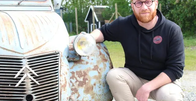 photo  jordan lainé a ouvert en 2019 un atelier de réparation dédié uniquement aux 2cv.  &copy;  le maine libre 