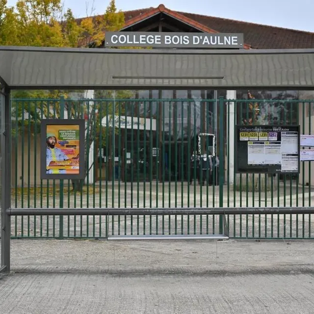 photo le collège du bois-d’aulne, à conflans-sainte-honorine, où enseignait samuel paty.  ©  henrique campos / hans lucas via afp