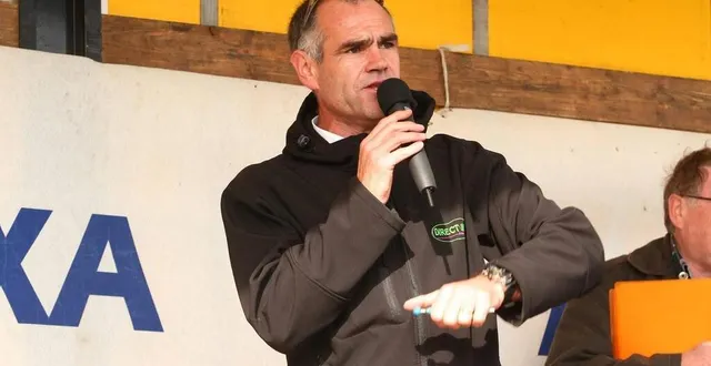 photo  didier valognes, speaker lors de courses en normandie et en sarthe, a été élu ce dimanche 3 novembre 2024 président du comité de la sarthe de cyclisme.  &copy;  archives ouest-france 